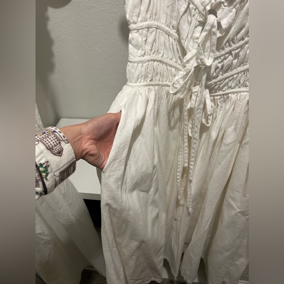 Daphale Studios Evie Tie Front Midi Dress - Picture 9 of 14